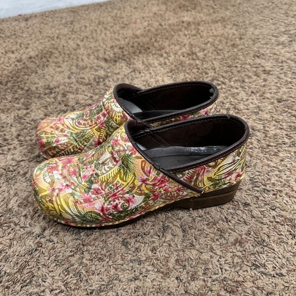 Dansko Shoes - Dansko Professional XP Clogs Floral Tooled Leather Slip Resistant 40/9.5 READ